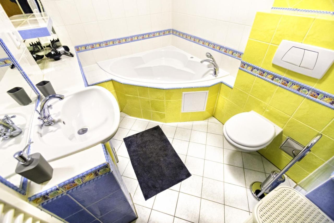 Apartman Hugo Velky Slavkov Ngoại thất bức ảnh